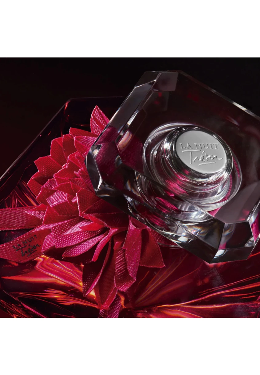 Lancome La Nuit Trésor Intense 8 Lancome La Nuit Trésor Intense – Image 6